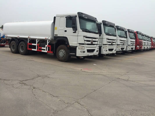 SINOTRUK HOWO 28000L RHD ট্যাঙ্কার ট্রাক 8x4 6x4 ড্রাইভ 12 টায়ার