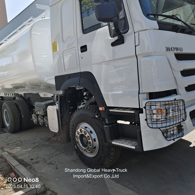 সিনোট্রুক HOWO 6X4 20000 L 25000 L কার্গো তেল ট্যাঙ্কার ট্রাক তেল জ্বালানী ট্যাংক ট্রাক