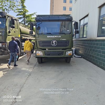 সিনোট্রুক HOWO 4 × 2 ড্রাইভ কার্গো ট্রাক 210 hp ইঞ্জিন এবং অ্যালুমিনিয়াম খাদ corrugated প্লেট বক্স ট্রাক সঙ্গে