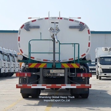 সিনোট্রুক HOWO 6X4 ওয়াটার ট্যাঙ্কার ট্রাক 18000L 20000L 20tons ওয়াটার স্প্রেিং স্প্রিংলার ট্যাংকার ট্রাক