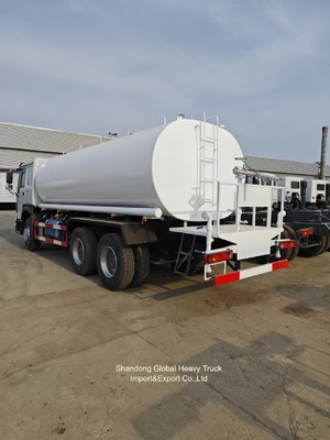 ডিজেল ইঞ্জিন সিনোট্রাক HOWO 6X4 336HP HOWO 10 টায়ার 20000 লিটার স্প্রিংকলার ওয়াটার ট্যাঙ্ক ট্রাক