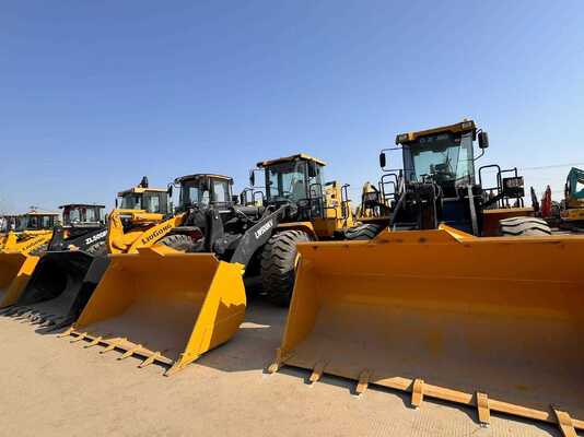 XCMG ZL50GN 5 টন হুইল লোডার, ৩.০ ঘনমিটার রক বালতি এবং ১৬২ কিলোওয়াট রেট করা পাওয়ার সহ নির্মাণ কাজের জন্য