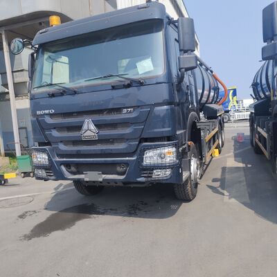 HOWO 15CBM শিল্প বর্জ্য পরিষ্কারের জন্য 371hp এবং 6 × 4 ড্রাইভ হুইল সহ ভ্যাকুয়াম নিকাশী ট্রাক