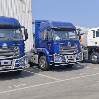 HOWO NX 6 × 4 ট্র্যাক্টর ট্রাক ভারী পণ্য পরিবহন জন্য 380HP ইঞ্জিন এবং ভারী দায়িত্ব পাতা স্প্রিং সাসপেনশন সঙ্গে