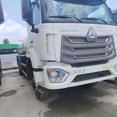 HOWO NX 6×4 সিএনজি জ্বালানী ট্যাঙ্ক ট্রাক 400HP ইঞ্জিন এবং ডিজেল এবং পেট্রল পরিবহন জন্য 30,000L ক্ষমতা সঙ্গে