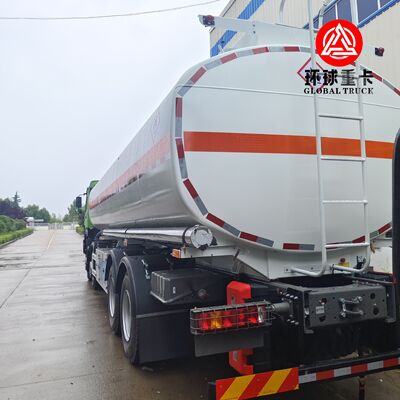 HOWO NX 8x4 30000L জ্বালানি ট্যাঙ্ক ট্রাক মোজাম্বিকের বাজারের জন্য ভারী দায়িত্ব ডিজেল বউসার ট্রাক