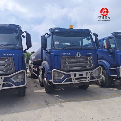নাইজেরিয়ার বাজারের জন্য HOWO NX 8x4 30000L ফুয়েল ট্যাঙ্কার ট্রাক হেভি ডিউটি ডিজেল বোসার ট্রাক