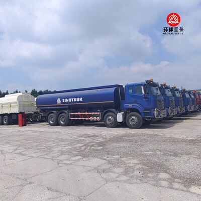 তানজানিয়ার বাজারের জন্য HOWO NX 8x4 30000L ফুয়েল ট্যাঙ্ক ট্রাক হেভি ডিউটি ডিজেল বোসার ট্রাক