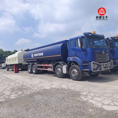HOWO NX 8x4 30000L জ্বালানি ট্যাঙ্ক ট্রাক আফ্রিকা বাজারের জন্য ভারী দায়িত্ব ডিজেল তেল ট্যাঙ্কার ট্রাক