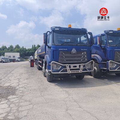HOWO NX 8x4 30000L জ্বালানি ট্যাঙ্ক ট্রাক আফ্রিকা বাজারের জন্য ভারী দায়িত্ব ডিজেল তেল ট্যাঙ্কার ট্রাক