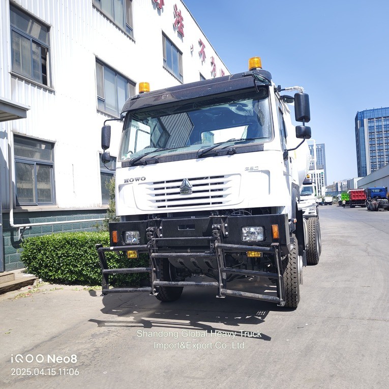 মিশ্রণ মেশিন 10 চাকা HOWO 6X4 8cbm 9cbm 371HP কংক্রিট মিক্সার ট্রাক