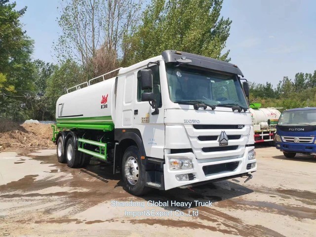 20000L 30000 লিটার নতুন ব্যবহৃত সিনোট্রাক HOWO 6*4 স্প্রিংকলার ওয়াটার ট্যাঙ্ক ট্যাঙ্কার ট্রাক