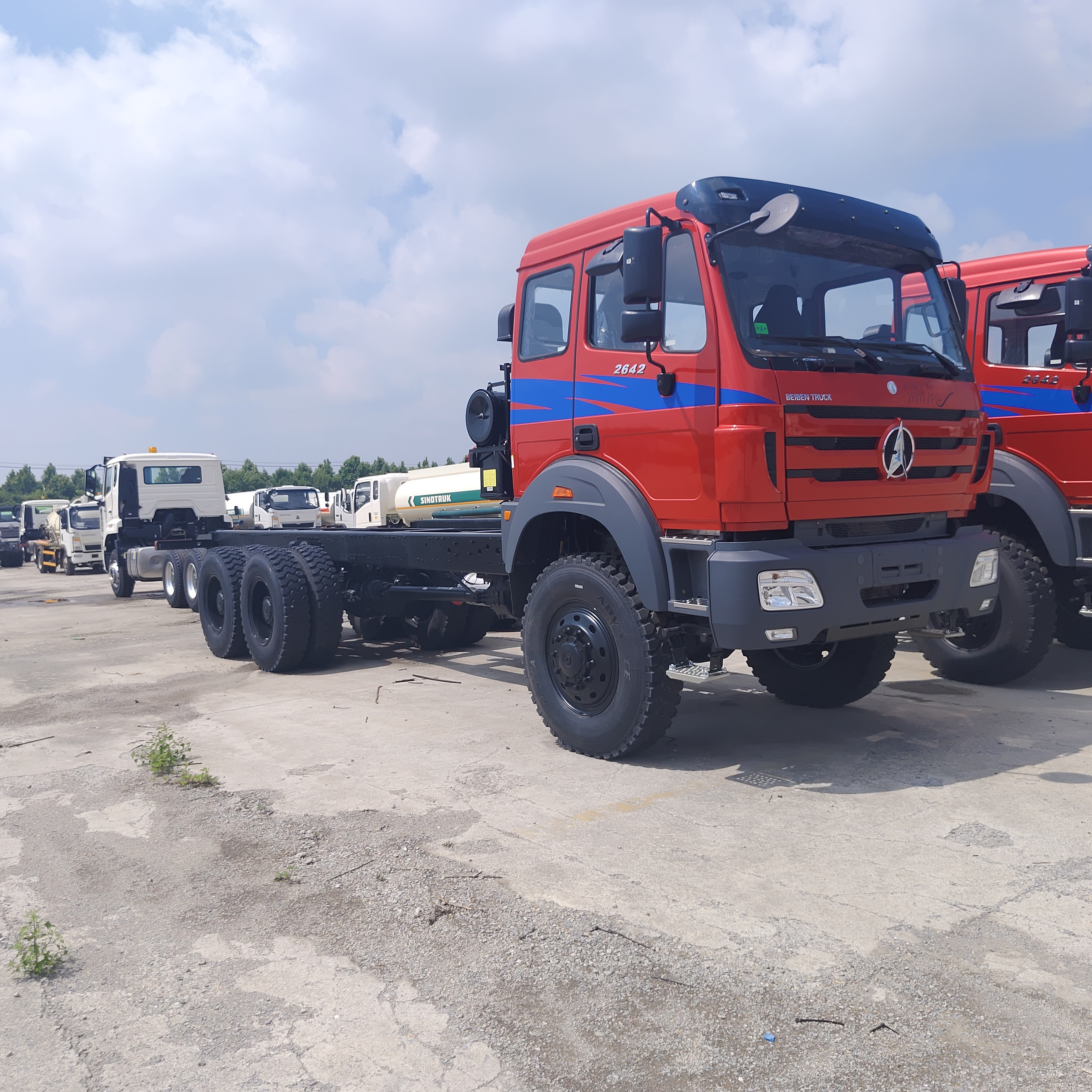 BEIBEN 2642 6 × 6 মাইনিং ডাম্প ট্রাক 420HP WEICHAI ইঞ্জিন এবং 30-40 টন পেয়্লড সহ ভারী দায়িত্ব মাইনিং জন্য